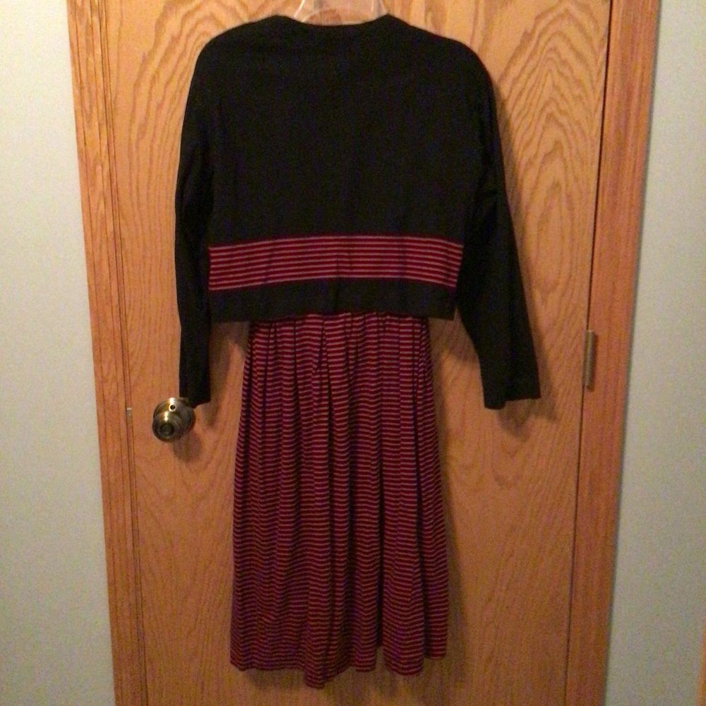 Herman Geist - Black and red striped dress with matching black jacket - Picture 4 of 11
